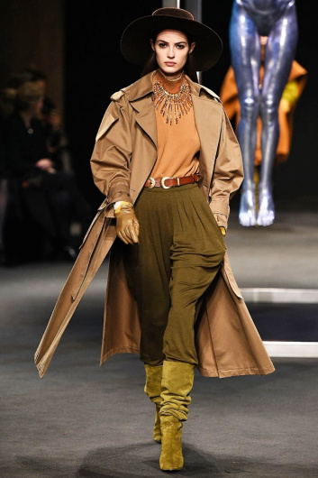 Fotoservizio/FW 18-19/WOMEN/ALBERTA FERRETTI/DP2/8
