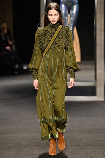 Fotoservizio/FW 18-19/WOMEN/ALBERTA FERRETTI/DP2/10