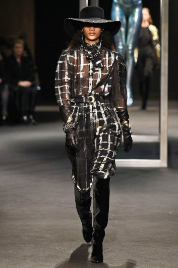 Fotoservizio/FW 18-19/WOMEN/ALBERTA FERRETTI/DP2/0