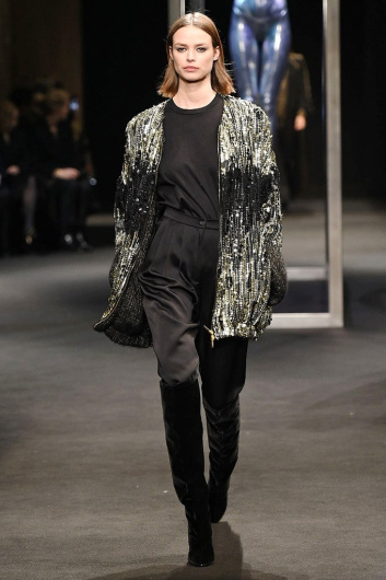 Fotoservizio/FW 18-19/WOMEN/ALBERTA FERRETTI/DP2/1