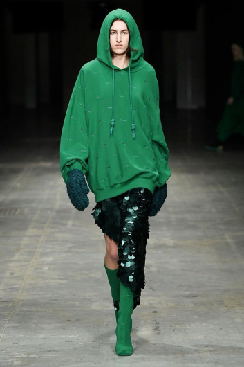 Fotoservizio/FW 18-19/WOMEN/ANGEL CHEN/DP2/18