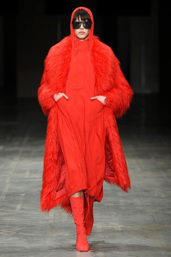 Fotoservizio/FW 18-19/WOMEN/ANGEL CHEN/DP2/15