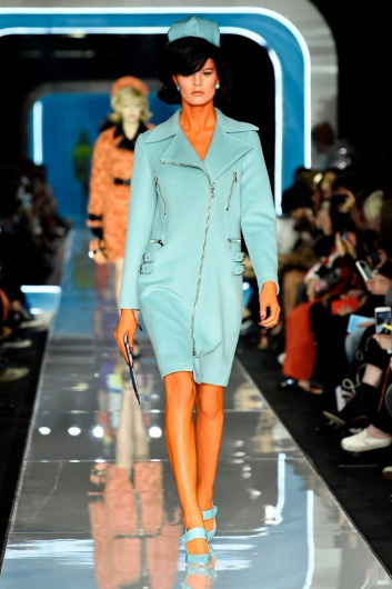 Fotoservizio/FW 18-19/WOMEN/MOSCHINO/DP2/4