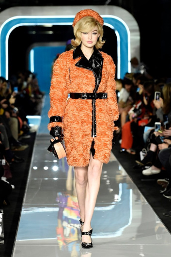 Fotoservizio/FW 18-19/WOMEN/MOSCHINO/DP2/5