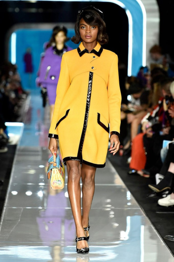 Fotoservizio/FW 18-19/WOMEN/MOSCHINO/DP2/4