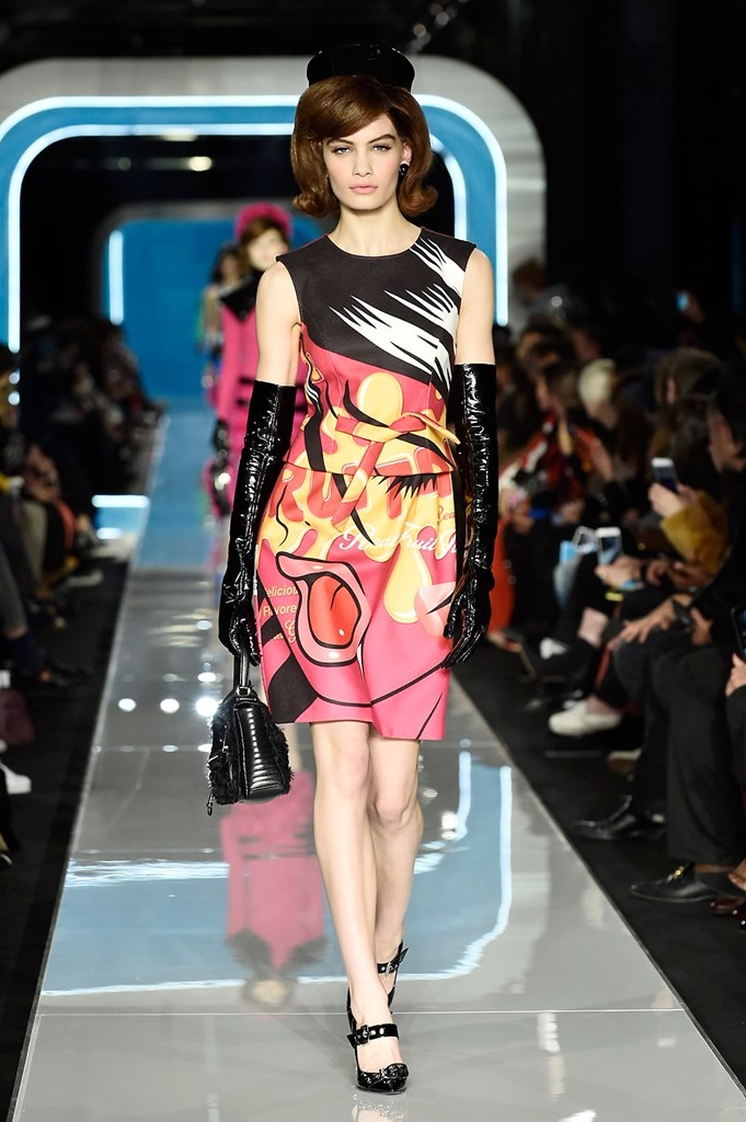 Fotoservizio/FW 18-19/WOMEN/MOSCHINO/DP2/0