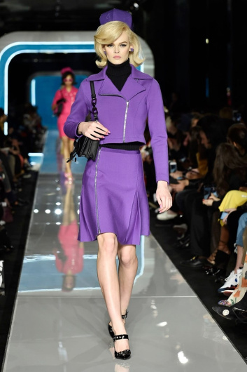 Fotoservizio/FW 18-19/WOMEN/MOSCHINO/DP2/4