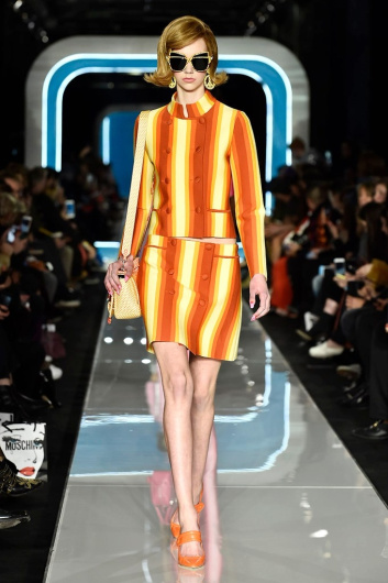 Fotoservizio/FW 18-19/WOMEN/MOSCHINO/DP2/5