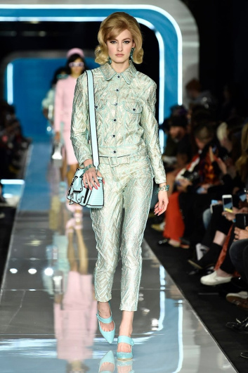 Fotoservizio/FW 18-19/WOMEN/MOSCHINO/DP2/9