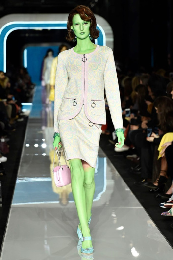 Fotoservizio/FW 18-19/WOMEN/MOSCHINO/DP2/4