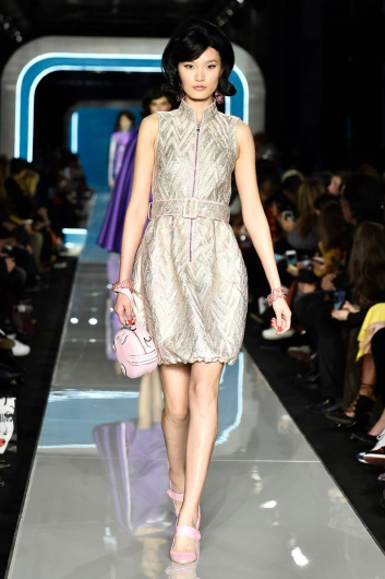 Fotoservizio/FW 18-19/WOMEN/MOSCHINO/DP2/6