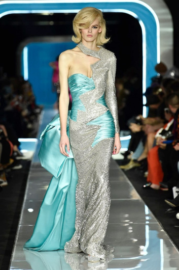 Fotoservizio/FW 18-19/WOMEN/MOSCHINO/DP2/3