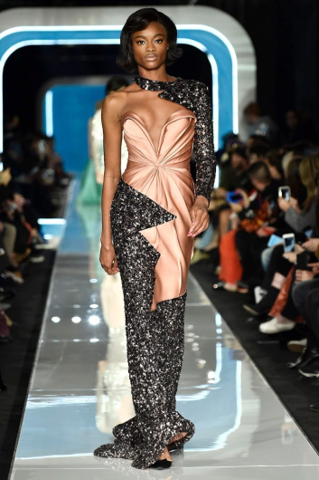 Fotoservizio/FW 18-19/WOMEN/MOSCHINO/DP2/5