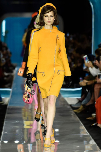 Fotoservizio/FW 18-19/WOMEN/MOSCHINO/DP2/8