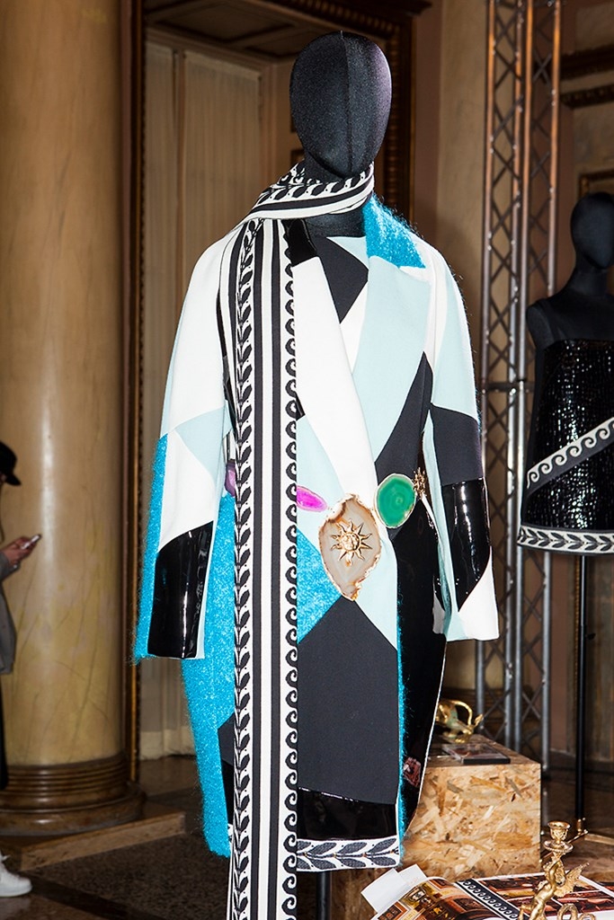 Fotoservizio/FW 18-19/WOMEN/FAUSTO PUGLISI/DP2/8