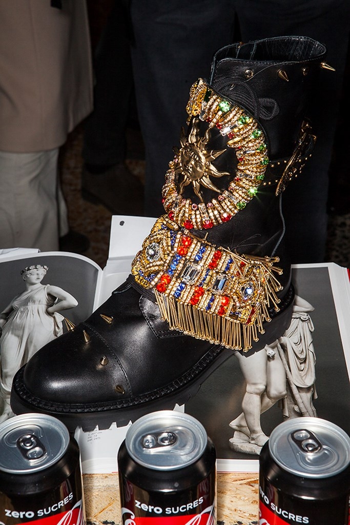 Fotoservizio/FW 18-19/WOMEN/FAUSTO PUGLISI/DP2/36