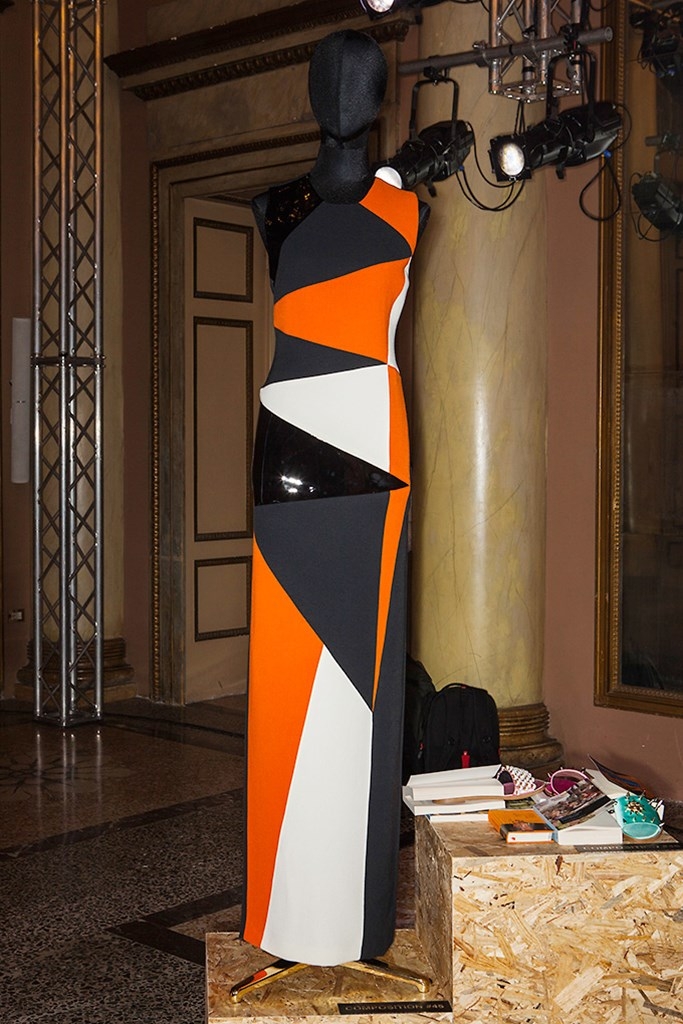 Fotoservizio/FW 18-19/WOMEN/FAUSTO PUGLISI/DP2/44