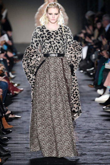 Fotoservizio/FW 18-19/WOMEN/MAX MARA/DP2/0