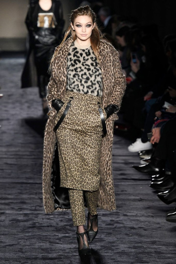 Fotoservizio/FW 18-19/WOMEN/MAX MARA/DP2/2
