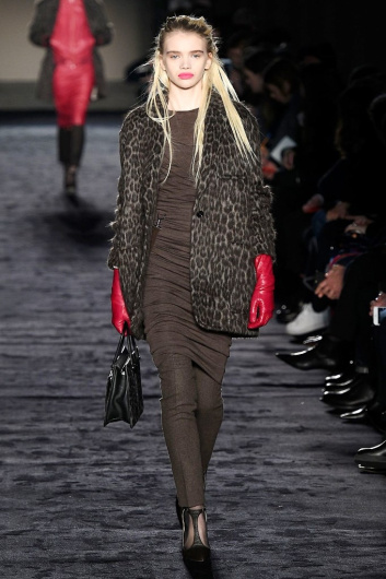 Fotoservizio/FW 18-19/WOMEN/MAX MARA/DP2/2