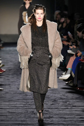 Fotoservizio/FW 18-19/WOMEN/MAX MARA/DP2/2