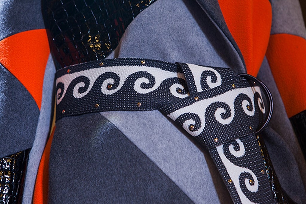 Fotoservizio/FW 18-19/WOMEN/FAUSTO PUGLISI/DP2/13