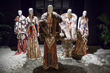 Fotoservizio/FW 18-19/WOMEN/DSQUARED2/DP2/0