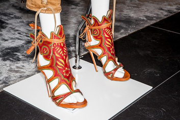 Fotoservizio/FW 18-19/WOMEN/DSQUARED2/DP2/1