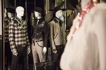 Fotoservizio/FW 18-19/WOMEN/DSQUARED2/DP2/20