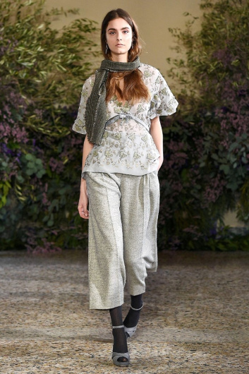 Fotoservizio/FW 18-19/WOMEN/LUISA BECCARIA/DP2/6