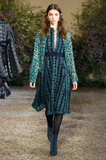 Fotoservizio/FW 18-19/WOMEN/LUISA BECCARIA/DP2/5