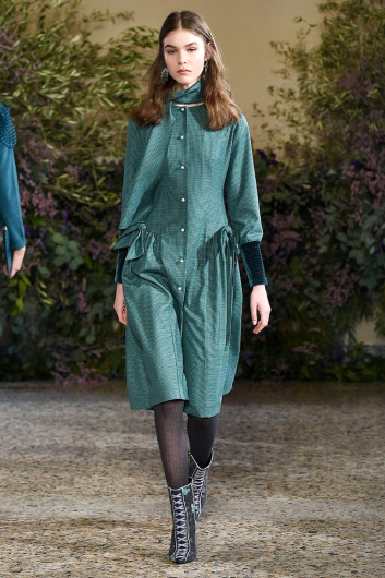 Fotoservizio/FW 18-19/WOMEN/LUISA BECCARIA/DP2/8
