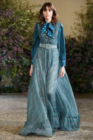 Fotoservizio/FW 18-19/WOMEN/LUISA BECCARIA/DP2/21