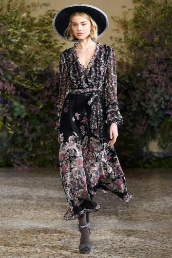 Fotoservizio/FW 18-19/WOMEN/LUISA BECCARIA/DP2/23