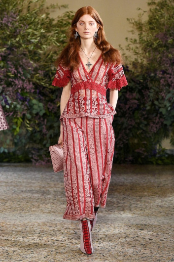 Fotoservizio/FW 18-19/WOMEN/LUISA BECCARIA/DP2/15