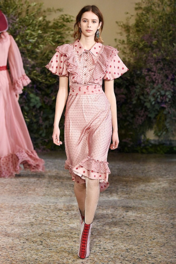Fotoservizio/FW 18-19/WOMEN/LUISA BECCARIA/DP2/18