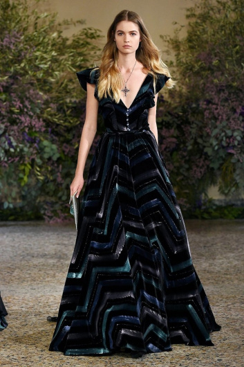 Fotoservizio/FW 18-19/WOMEN/LUISA BECCARIA/DP2/25