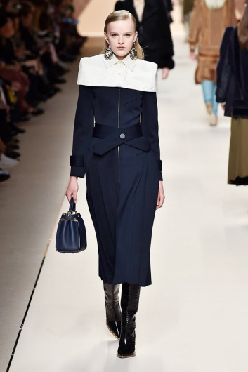 Fotoservizio/FW 18-19/WOMEN/FENDI/DP2/2