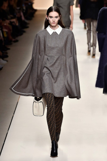 Fotoservizio/FW 18-19/WOMEN/FENDI/DP2/6