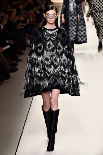 Fotoservizio/FW 18-19/WOMEN/FENDI/DP2/2