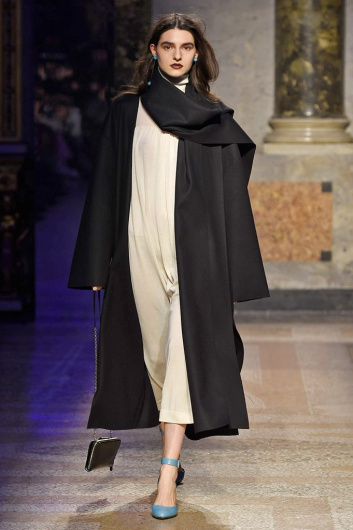 Fotoservizio/FW 18-19/WOMEN/ANTEPRIMA/DP2/0