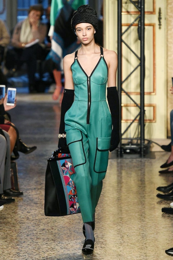 Fotoservizio/FW 18-19/WOMEN/EMILIO PUCCI/DP2/3