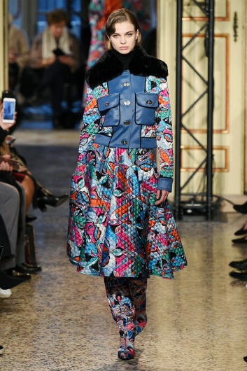 Fotoservizio/FW 18-19/WOMEN/EMILIO PUCCI/DP2/2