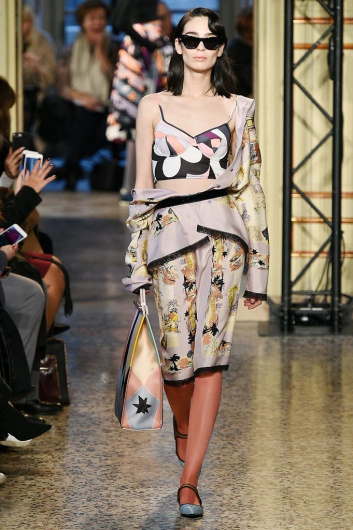 Fotoservizio/FW 18-19/WOMEN/EMILIO PUCCI/DP2/4