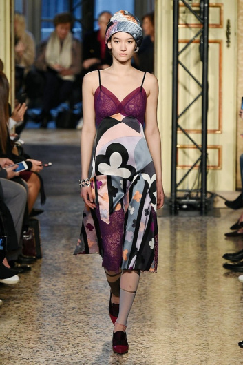 Fotoservizio/FW 18-19/WOMEN/EMILIO PUCCI/DP2/2