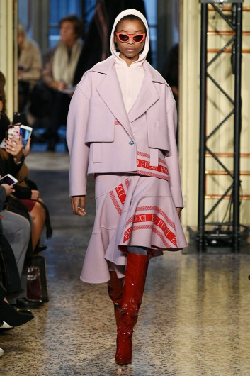 Fotoservizio/FW 18-19/WOMEN/EMILIO PUCCI/DP2/1