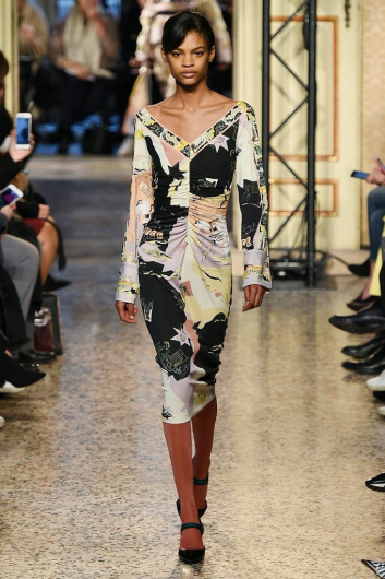 Fotoservizio/FW 18-19/WOMEN/EMILIO PUCCI/DP2/3