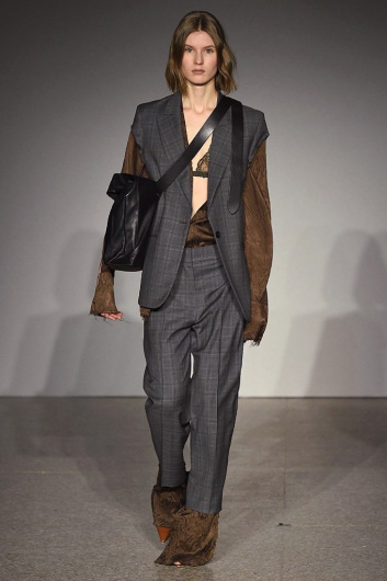 Fotoservizio/FW 18-19/WOMEN/ERIKA CAVALLINI/DP2/4