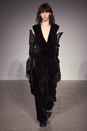 Fotoservizio/FW 18-19/WOMEN/ERIKA CAVALLINI/DP2/1