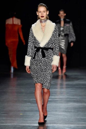 Fotoservizio/FW 18-19/WOMEN/DAIZY SHELY/DP2/5